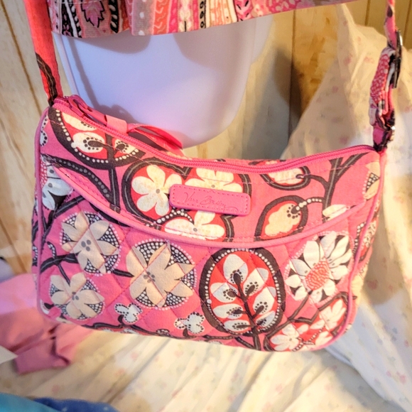 VERA BRADLEY (SMALL) SATCHEL - Picture 1 of 11
